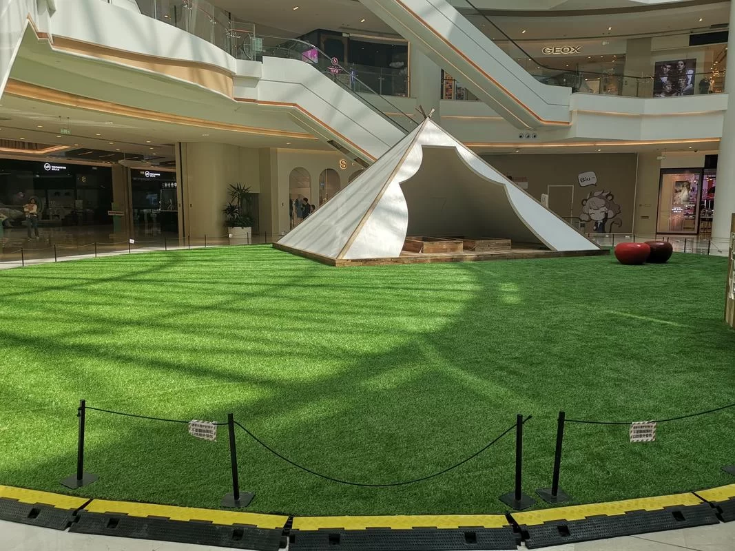 Karpet rumput buatan untuk dijual